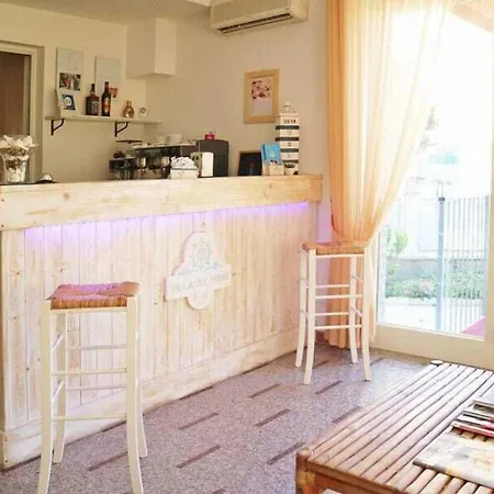 德尔玛尔酒店 西尼加利亚