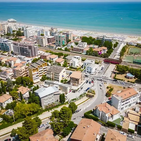 Del Mare Ξενοδοχείο 2*