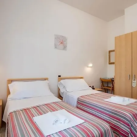 Del Mare Hotel 2*